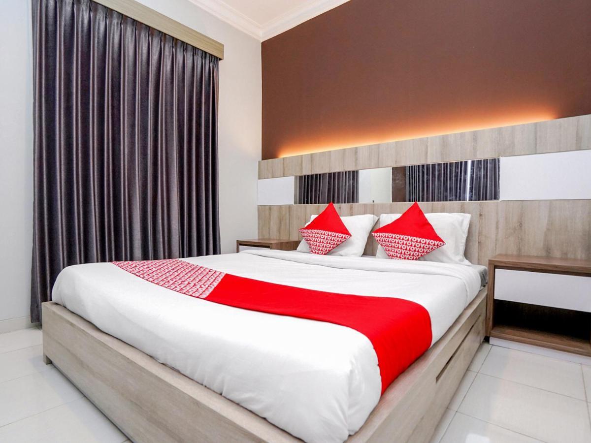 Oyo 747 Cipunegara Residence Surabaya Luaran gambar